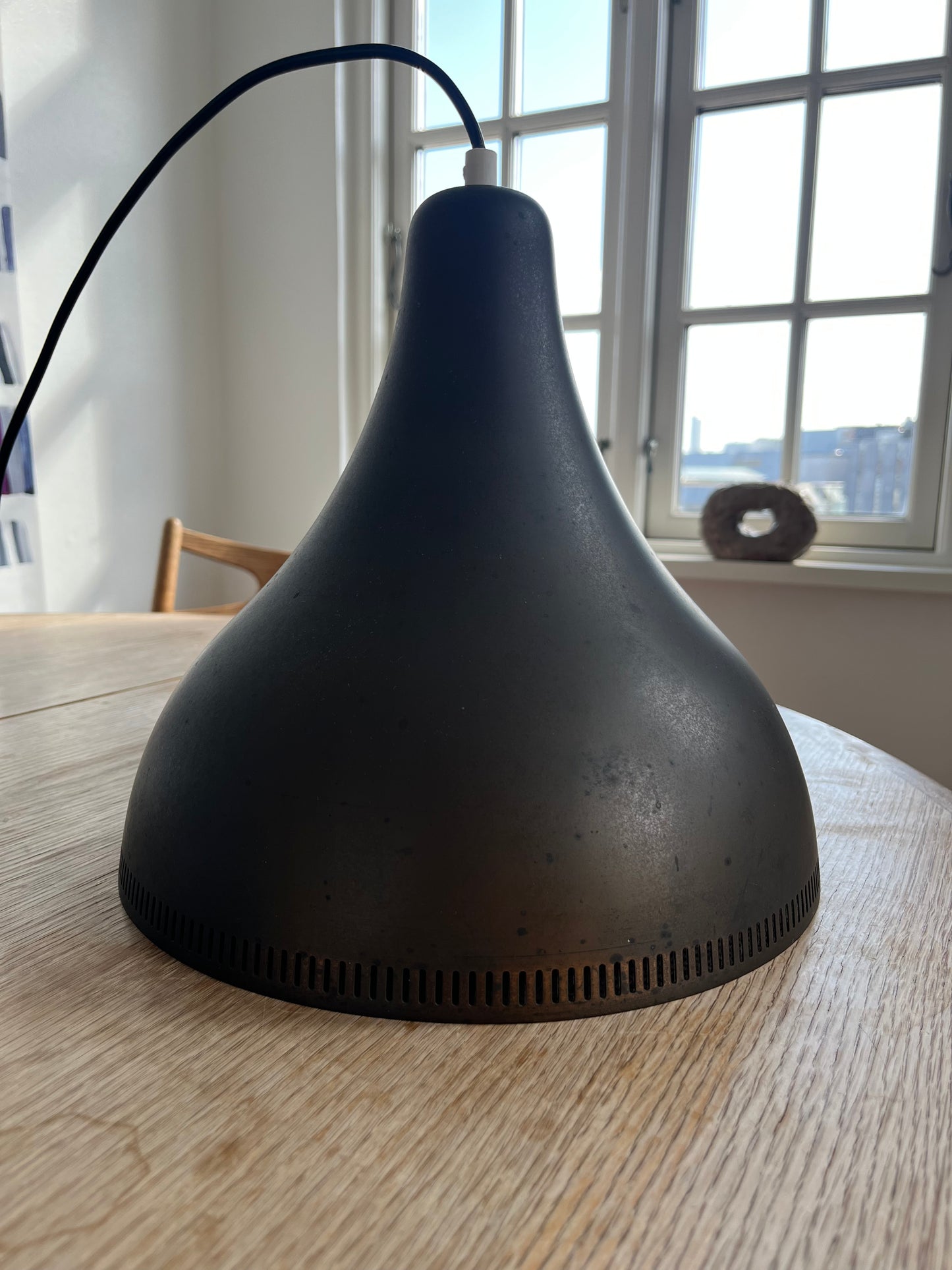 Kegleformet lampe