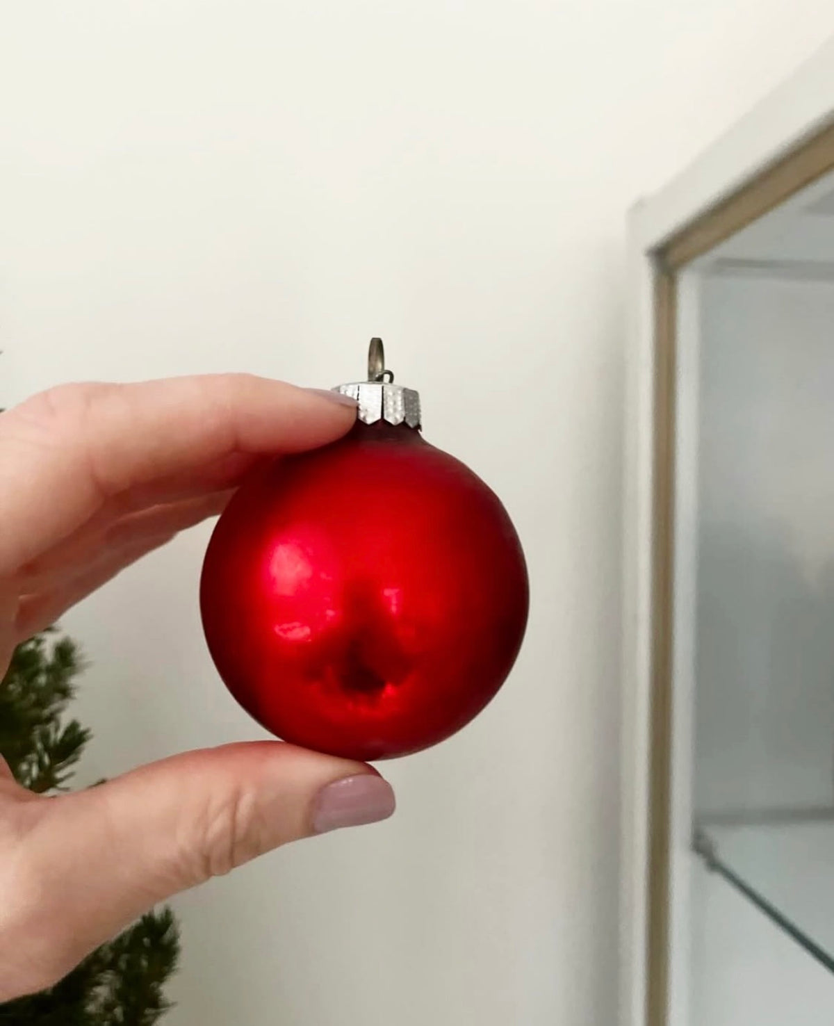 Røde julekugler