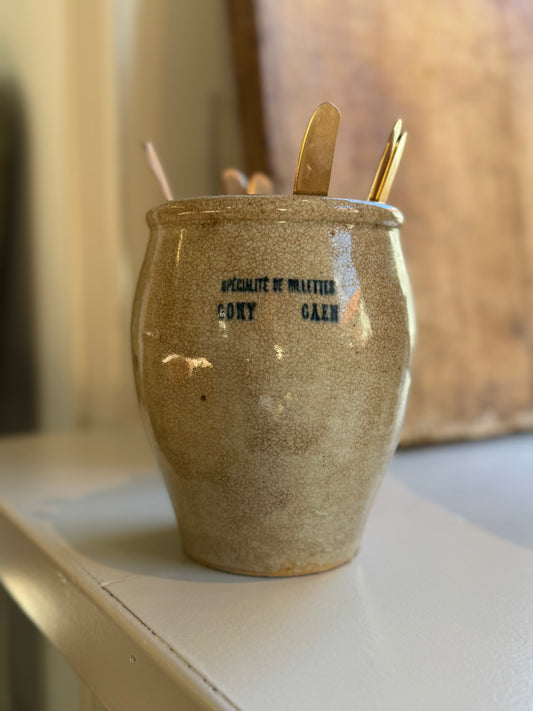 Fransk vintage bestikkrukke i gråbrun glaseret keramik