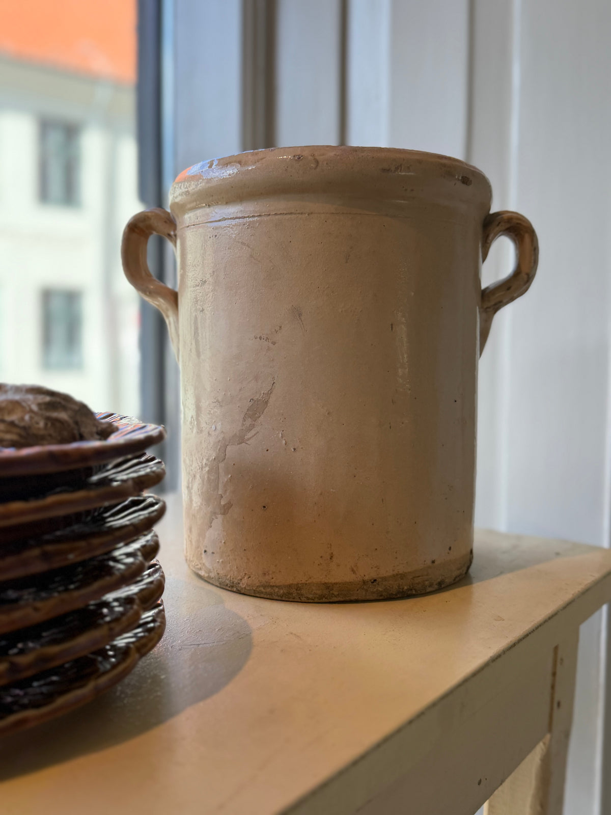 Klassisk italiensk vintage krukke med ører