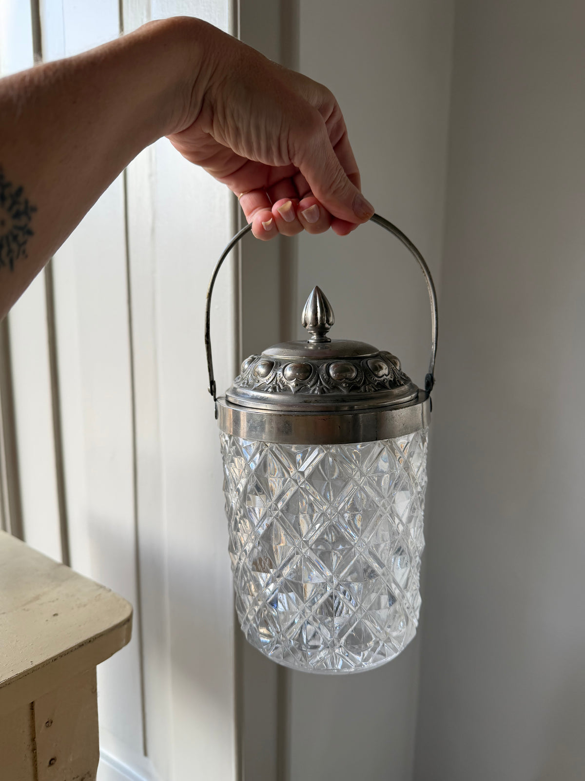 Vintage isterningspand af glas og metal