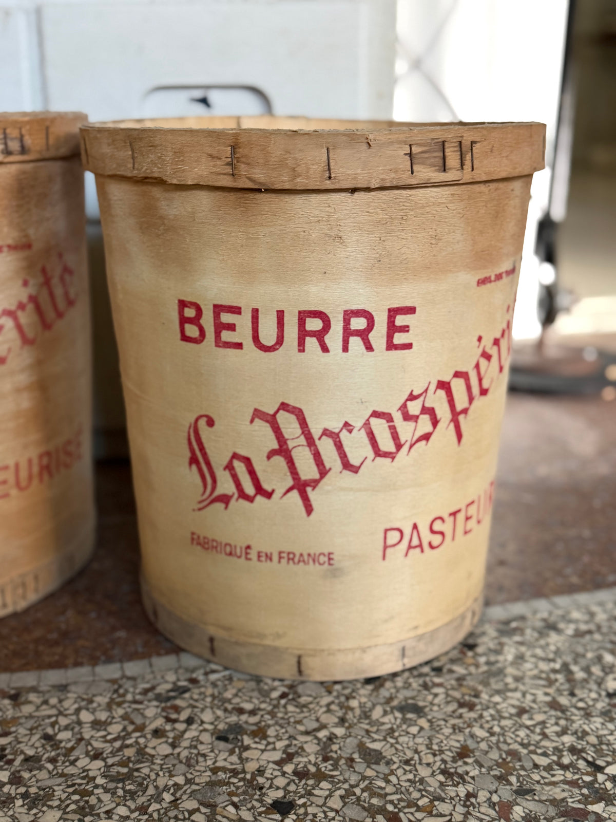 Franske vintage smørspande i spån – La Prospérité