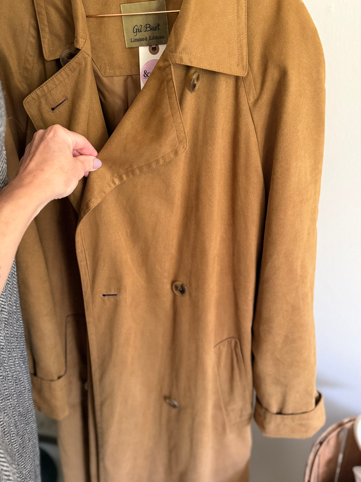 Vintage trenchcoat i cognacfarvet faux suede