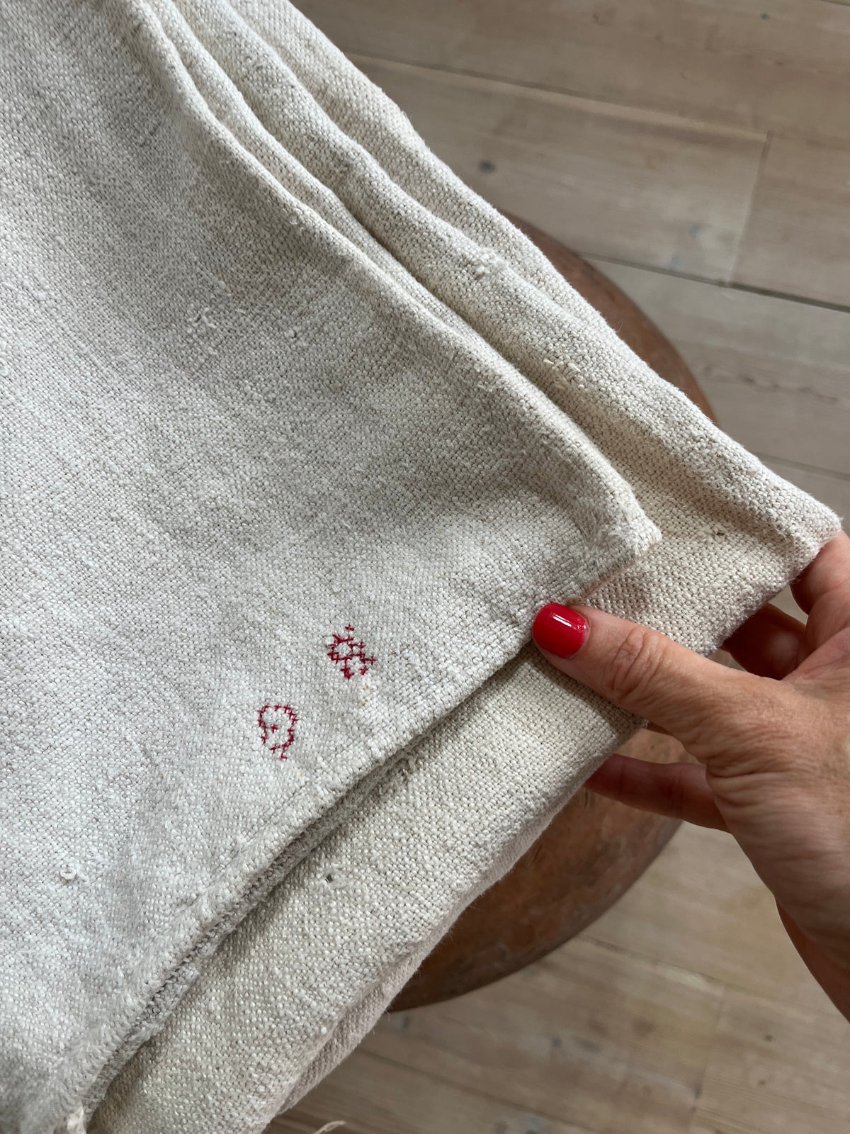 Fransk vintage hørdug med initialer