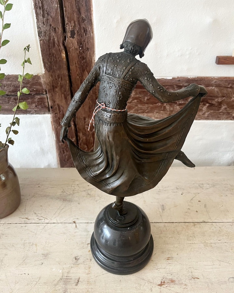 Joé Descomps, bronzefigur