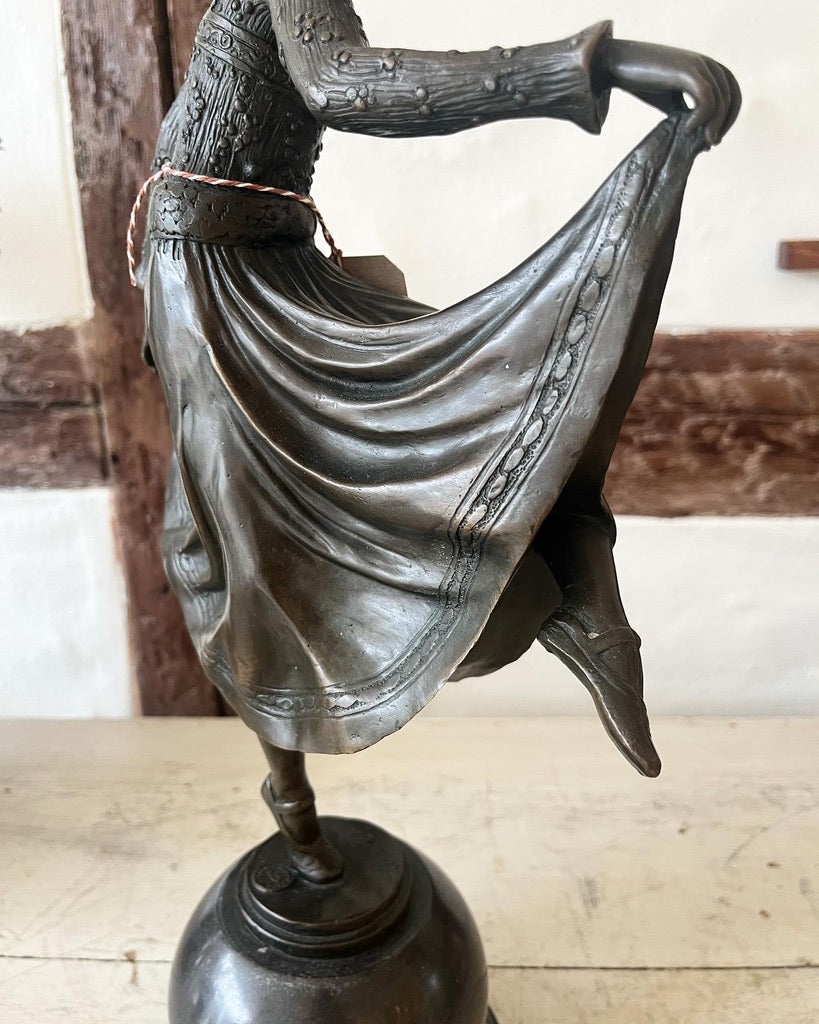 Joé Descomps, bronzefigur