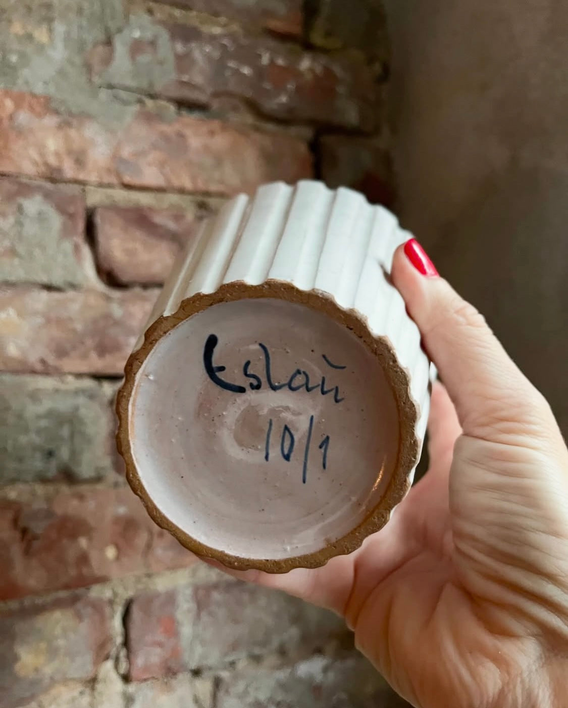 Eslau rillet vase