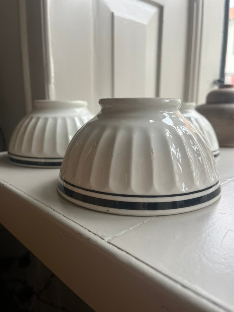 Smukke franske kaffeskåle