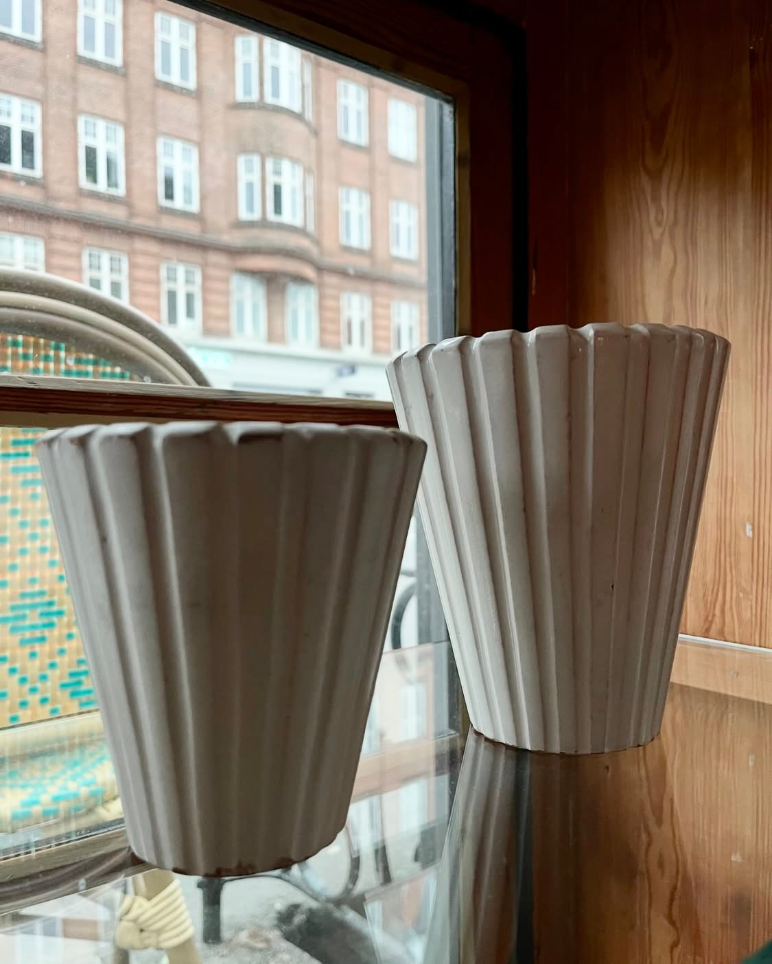 Eslau rillet vase