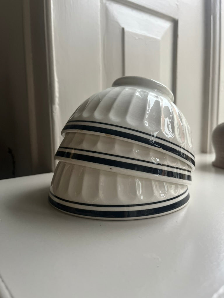 Smukke franske kaffeskåle